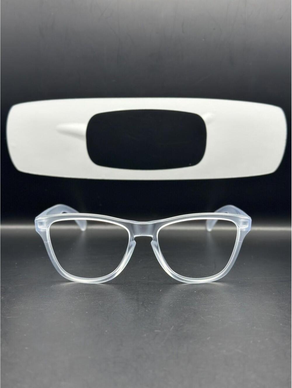 Oakley Frogskins XS Matte Clear Frame